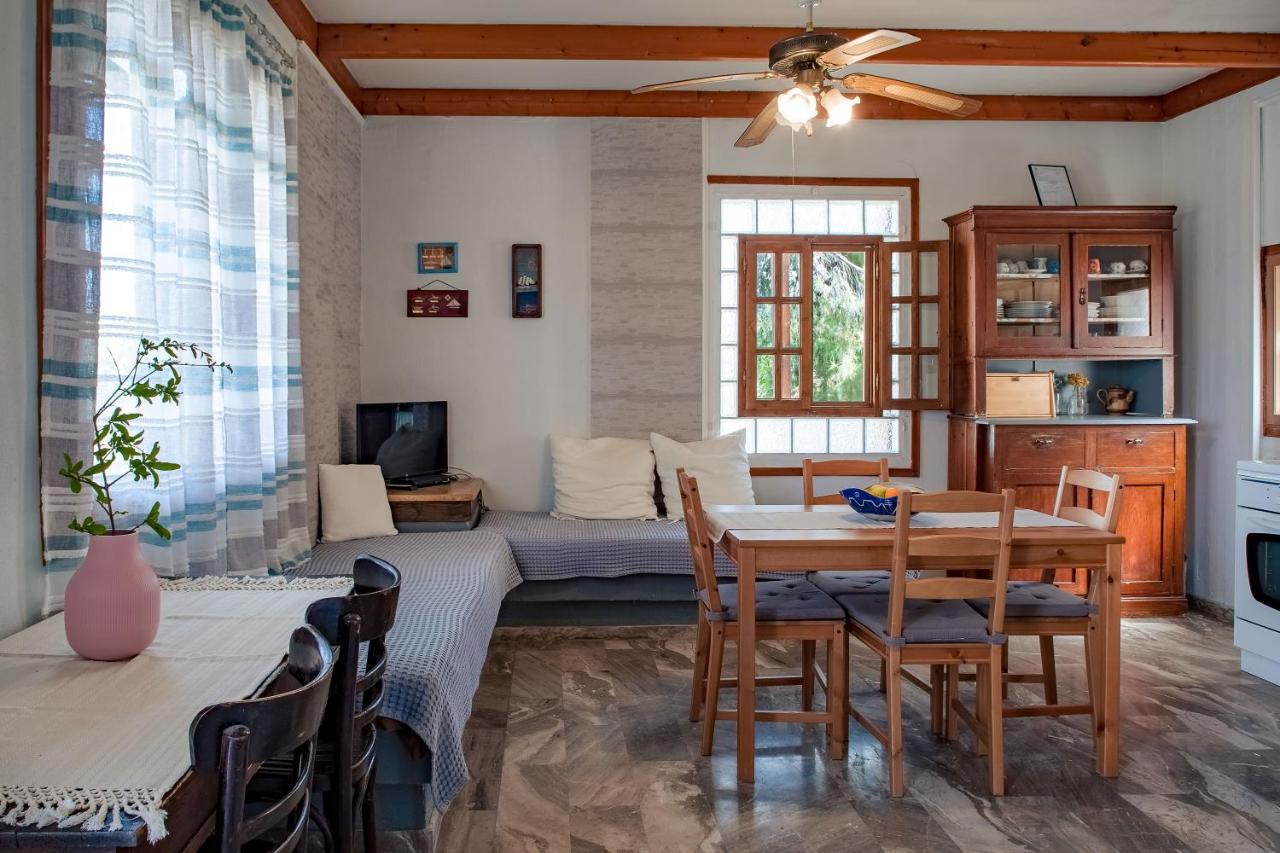 Alice House Apartment Porto Heli Ngoại thất bức ảnh