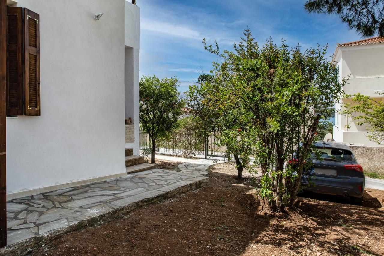 Alice House Apartment Porto Heli Ngoại thất bức ảnh
