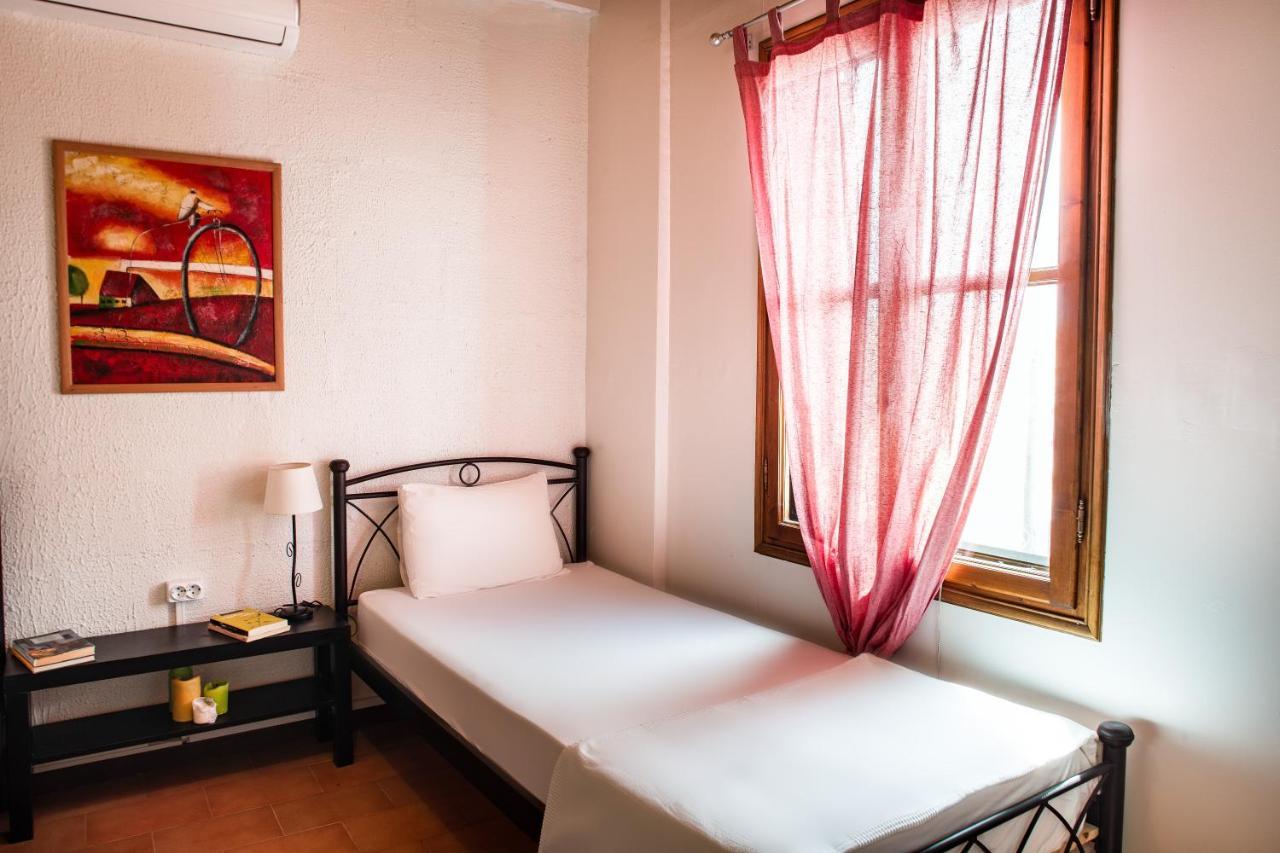 Alice House Apartment Porto Heli Ngoại thất bức ảnh